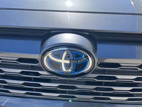 Used 2019 Toyota RAV4 XSE image 9