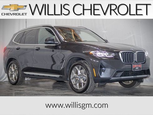 Used 2023 BMW X3 xDrive30i w/ Premium Package image 1