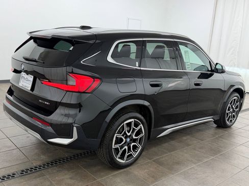 Used 2023 BMW X1 xDrive28i w/ Convenience Package AWD/4WD image 5