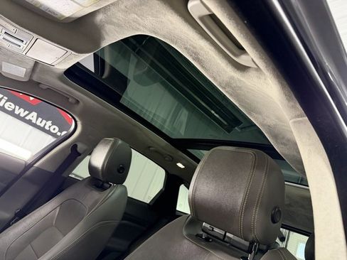 Used 2020 Jaguar F-PACE R-Sport image 20