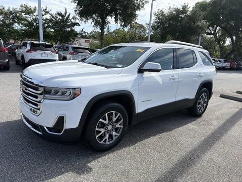 Used 2023 GMC Acadia SLT w/ Preferred Package FWD image 5