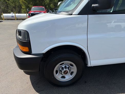 New 2026 GMC Savana 2500 w/ Driver Convenience Package RWD image 23