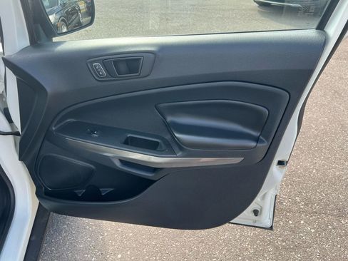 Used 2020 Ford EcoSport SES w/ SES Black Appearance Package image 33