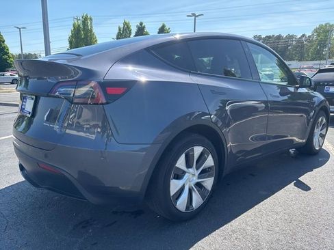 Used 2023 Tesla Model Y Long Range image 5