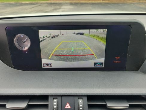 Used 2019 Lexus ES 350 w/ Accessory Package 2 FWD image 13