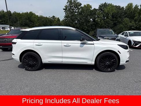 Used 2021 Lincoln Corsair Reserve w/ Sport Package AWD/4WD image 2