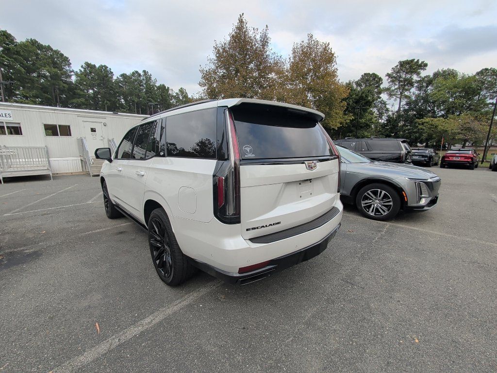 Used 2021 Cadillac Escalade Sport Platinum AWD/4WD image 5