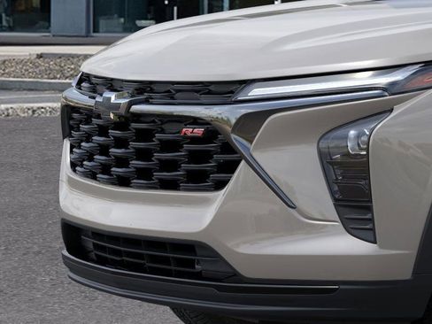 New 2026 Chevrolet Trax RS w/ Sunroof Package FWD image 13