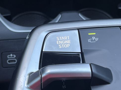 New 2026 BMW X2 xDrive28i w/ Convenience Package image 12