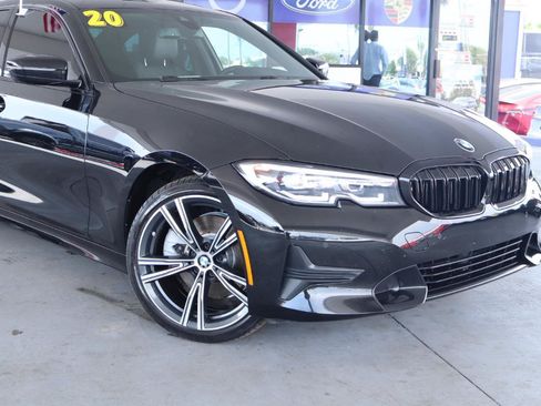 Used 2020 BMW 330i Sedan w/ Convenience Package RWD image 2