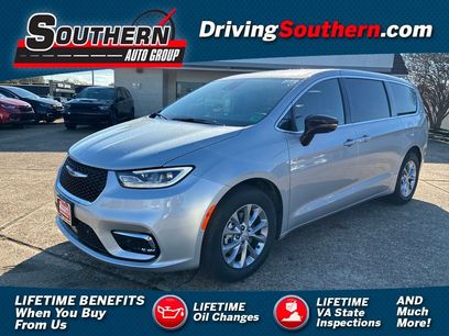 New 2026 Chrysler Pacifica Limited w/ Trailer Tow Group