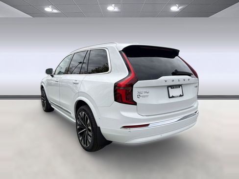 New 2026 Volvo XC90 B5 Plus w/ Protection Package image 3