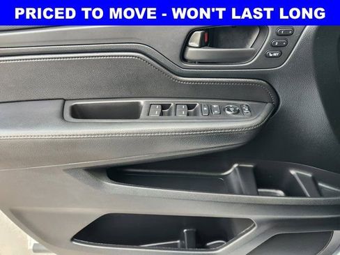 Used 2023 Honda Odyssey Sport image 25
