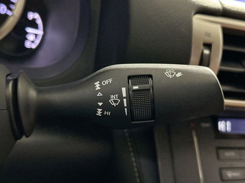 Used 2016 Lexus IS 200t image 28