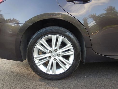 Used 2013 Lexus ES 350 w/ Premium Pkg FWD image 26