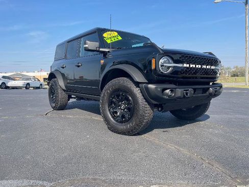 Certified 2025 Ford Bronco Badlands image 4