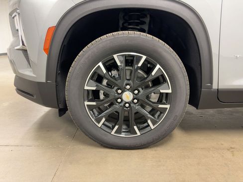 New 2026 Chevrolet Traverse LT w/ Sun and Wheel Package image 10
