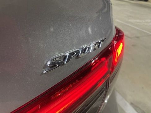 Used 2022 Honda Civic Sport image 10