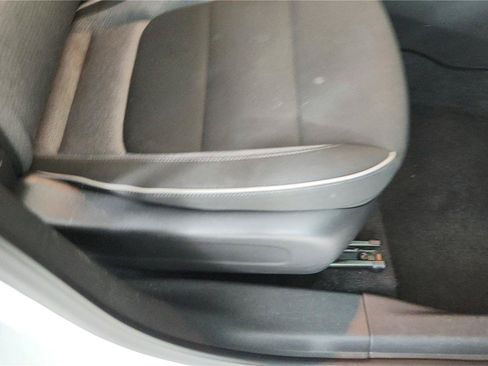 Used 2025 Chevrolet TrailBlazer LT FWD image 26