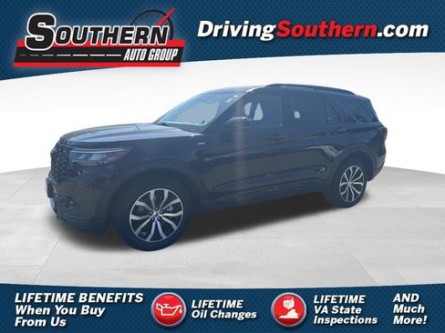 Used 2025 Ford Explorer ST-Line AWD/4WD image 1