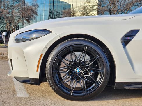 Used 2021 BMW M4 Coupe w/ M Carbon Exterior Package image 8