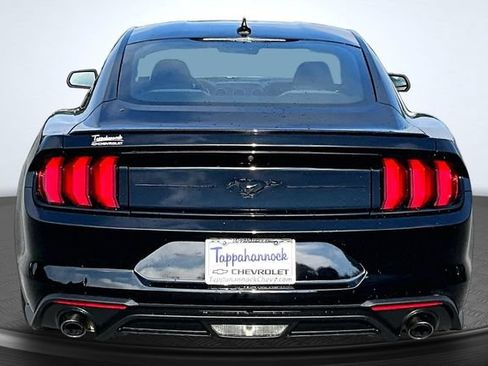Used 2022 Ford Mustang Coupe w/ Black Accent Package RWD image 5