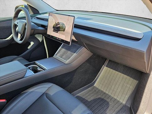 Used 2026 Tesla Model Y Long Range AWD/4WD image 23