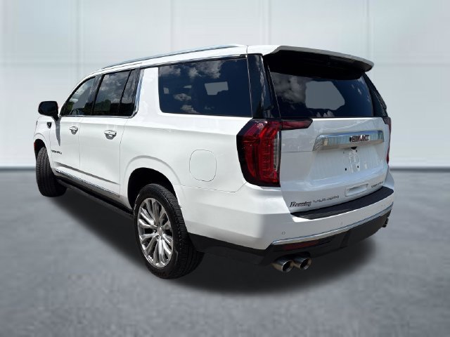 Used 2022 GMC Yukon XL Denali AWD/4WD image 2