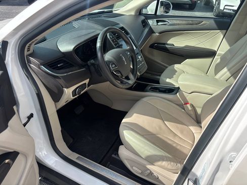 Used 2019 Lincoln MKC Reserve w/ MKC Climate Package AWD/4WD image 23