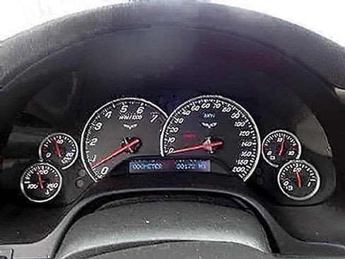 Used 2007 Chevrolet Corvette Convertible w/ Preferred Equipment Group RWD image 10