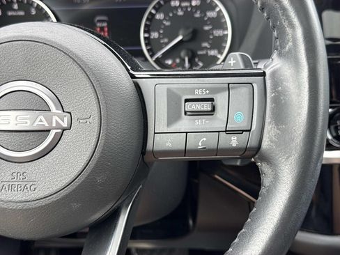 Used 2025 Nissan Pathfinder SL w/ SL Premium Package AWD/4WD image 14