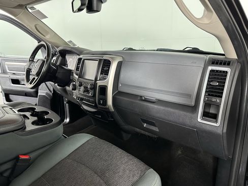 Used 2016 RAM 1500 Classic SLT image 22