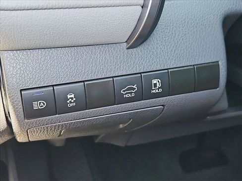 Used 2024 Toyota Camry SE FWD image 17