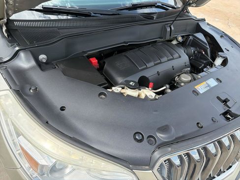 Used 2015 Buick Enclave Premium w/ Experience Buick Package FWD image 44