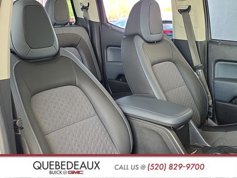 Used 2021 Chevrolet Colorado Z71 AWD/4WD image 30