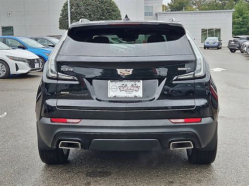 Used 2023 Cadillac XT4 Sport w/ Cold Weather Package image 6