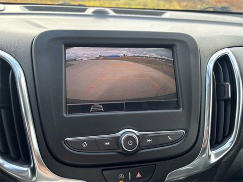 Used 2022 Chevrolet Equinox LT image 22