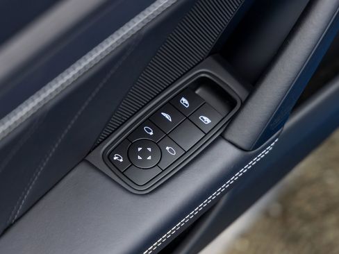 Certified 2024 Porsche 911 Carrera GTS image 29