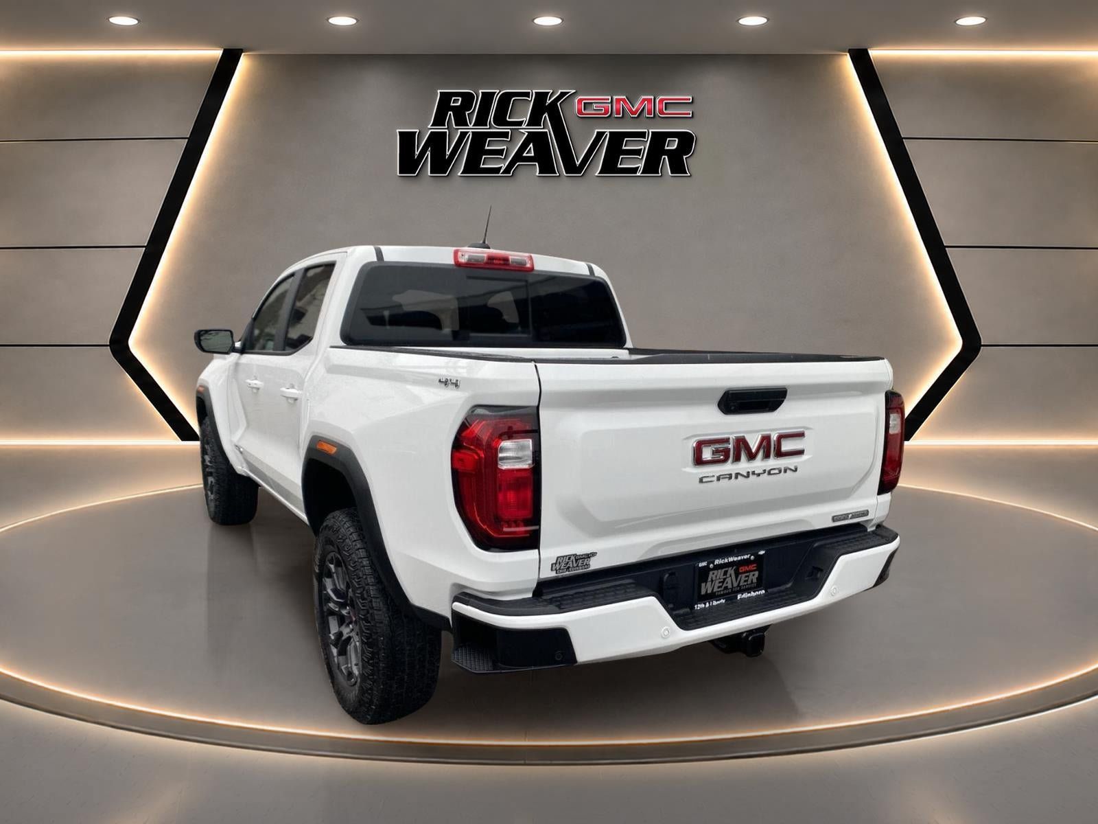 Used 2025 GMC Canyon Elevation AWD/4WD image 5