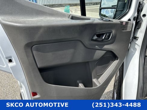 Used 2020 Ford Transit 250 Medium Roof image 12