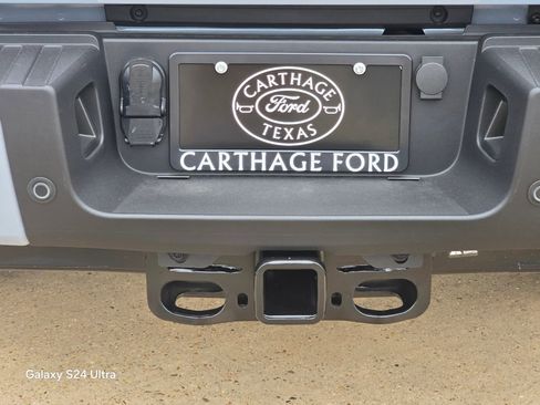 New 2026 Ford F250 Platinum w/ FX4 Off-Road Package AWD/4WD image 14