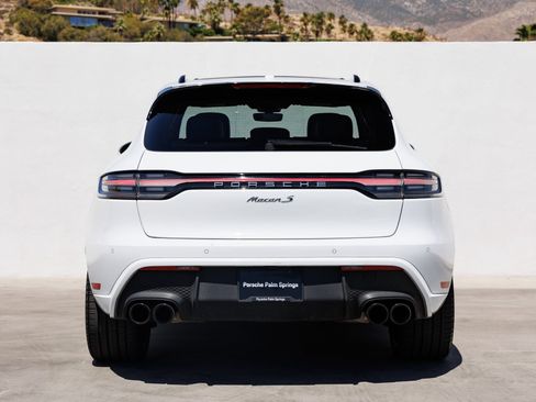 Certified 2022 Porsche Macan S AWD/4WD image 6