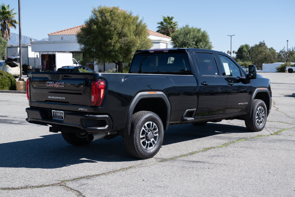 Used 2023 GMC Sierra 2500 AT4 AWD/4WD image 5