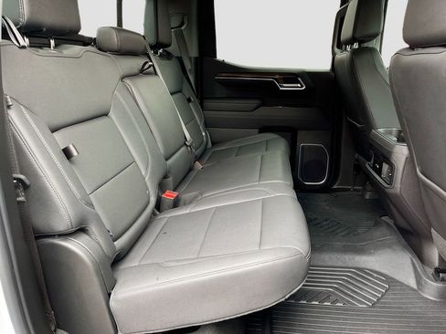 Used 2024 Chevrolet Silverado 1500 LT Trail Boss w/ Convenience Package II AWD/4WD image 28