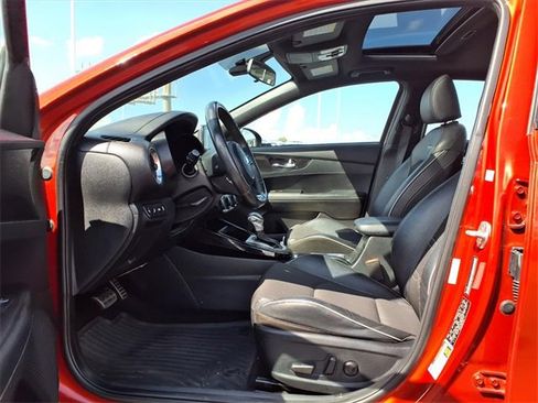 Used 2021 Kia Forte GT-Line w/ GT-Line Premium Package image 22