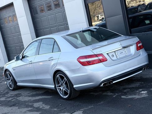 Used 2010 Mercedes-Benz E 63 AMG Sedan image 30