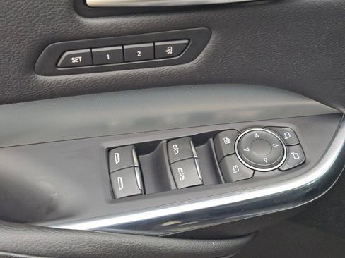 Used 2023 Cadillac XT4 Premium Luxury image 23