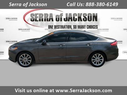 Used 2017 Ford Fusion SE w/ Fusion SE Technology Package