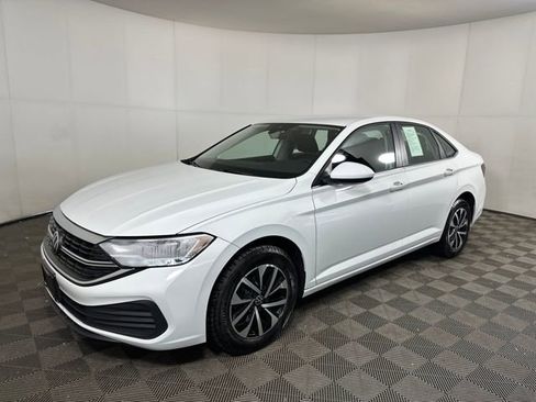 Used 2024 Volkswagen Jetta S image 7