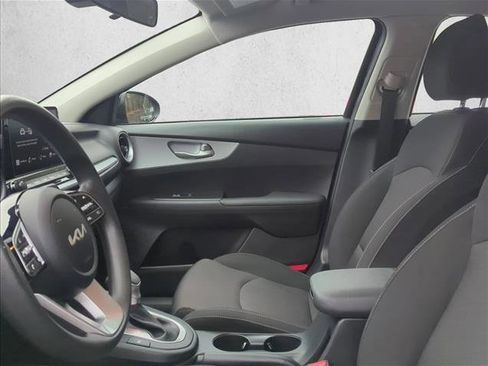 Used 2024 Kia Forte LXS image 10